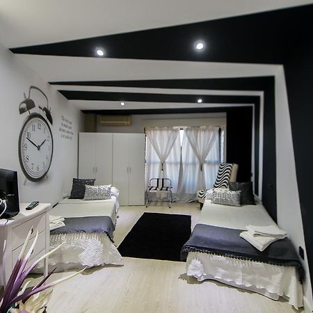 Apartamentos Los Angeles Alcaniz Exterior photo