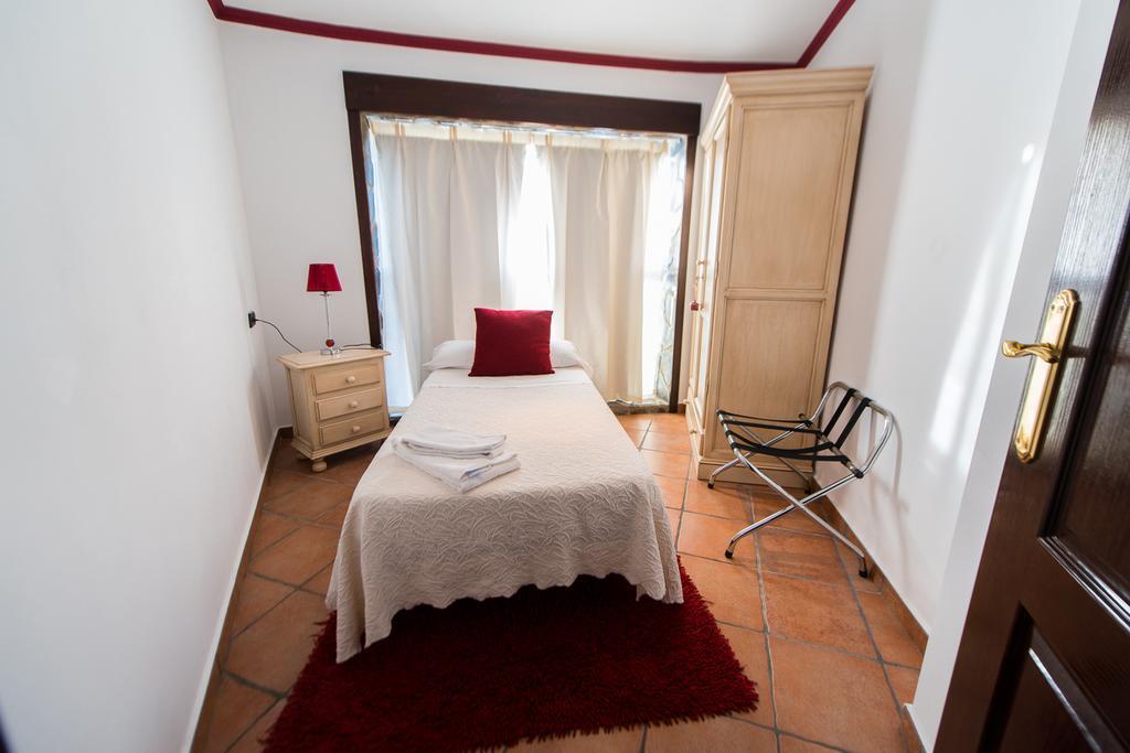 Apartamentos Los Angeles Alcaniz Exterior photo