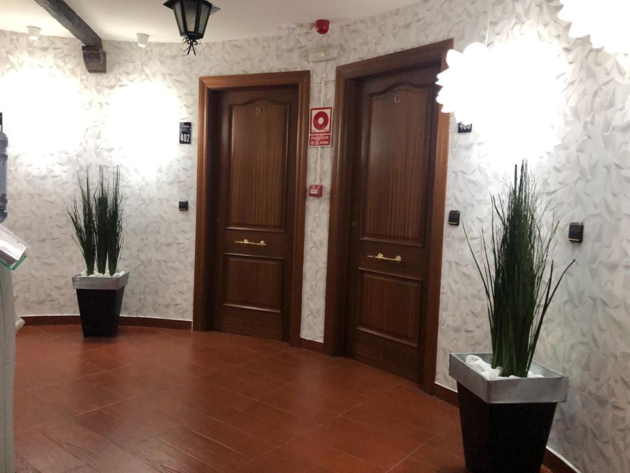 Apartamentos Los Angeles Alcaniz Exterior photo